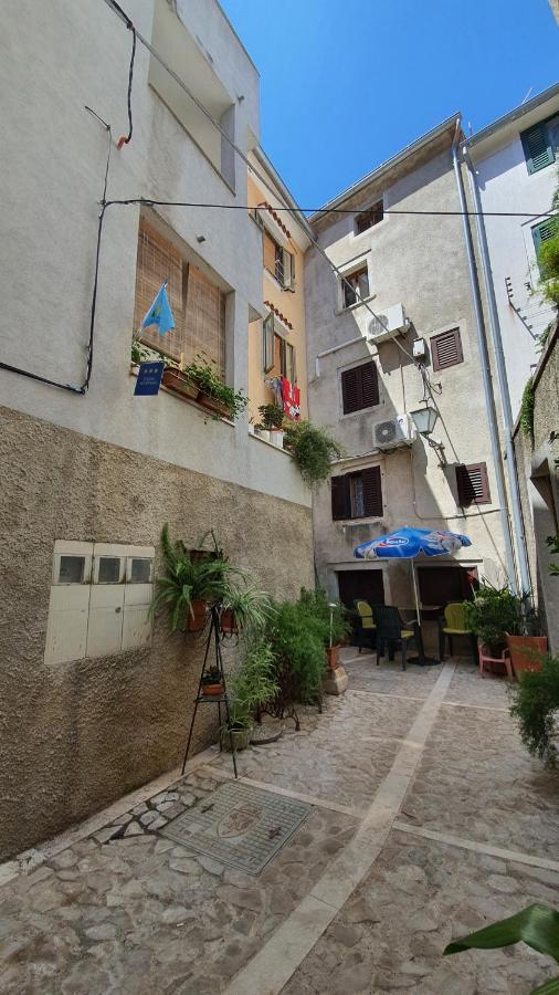 Franceska Apartment *