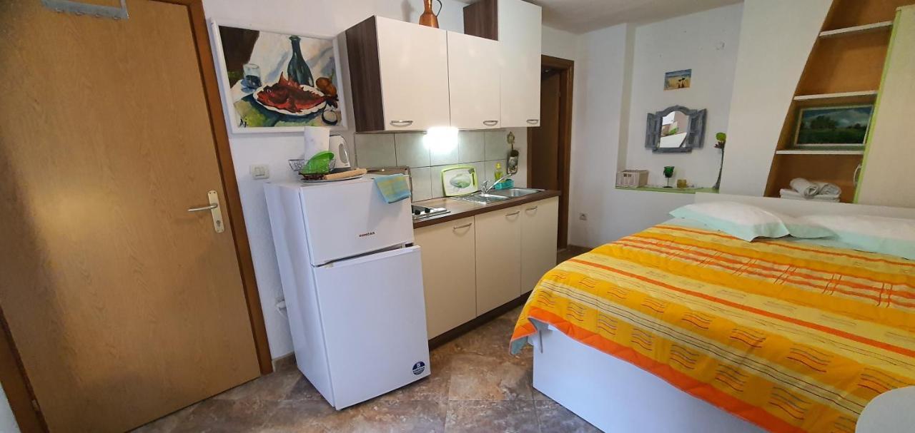 Franceska Apartment *